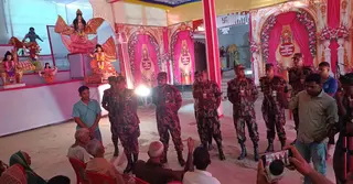 হিলি ও জয়পুরহাট সীমান্তবর্তী এলাকায় পূজামণ্ডপের নিরাপত্তা নিশ্চিতে বিজিবির টহল শুরু